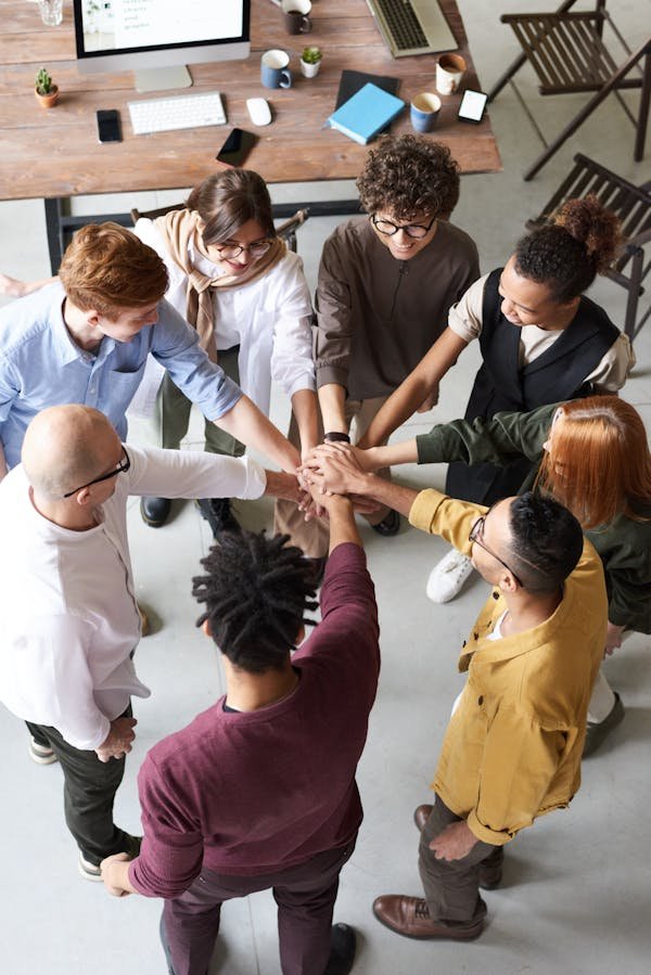 Team building à Paris : activités originales pour renforcer votre équipe